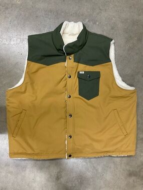 Wrangler Two-Tone Sherpa-Lined Vest in Mustard and Olive Drab